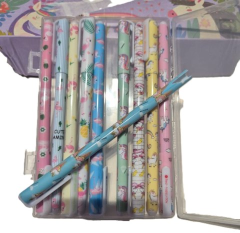 Zestaw przyborów szkolnych "Jednorożec"